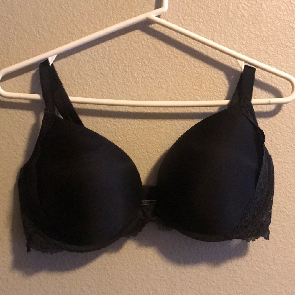 NWOT Victoria Secrete Push Up Bra